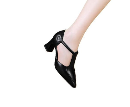 Étoile T-Strap Pumps
