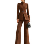 Monarch Power Suit - modelita.nl